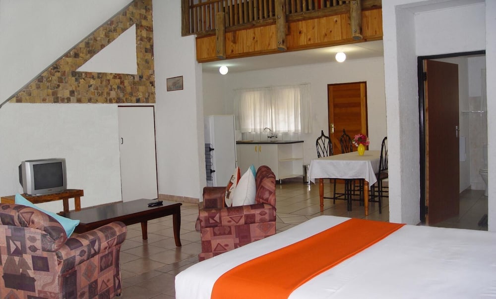 Esther's Lodge