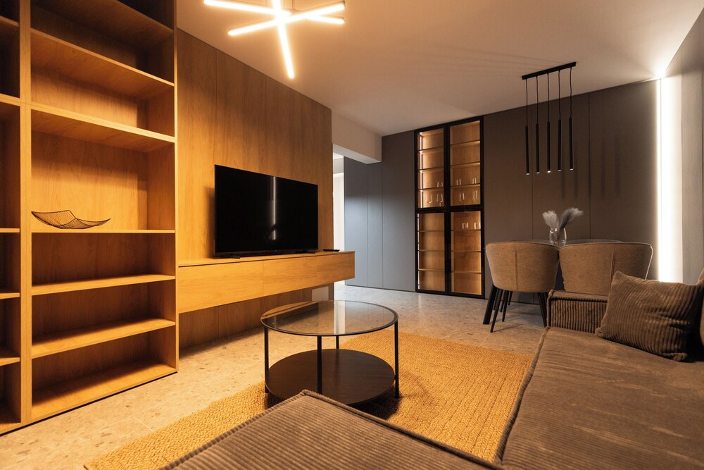 Royalton Suites