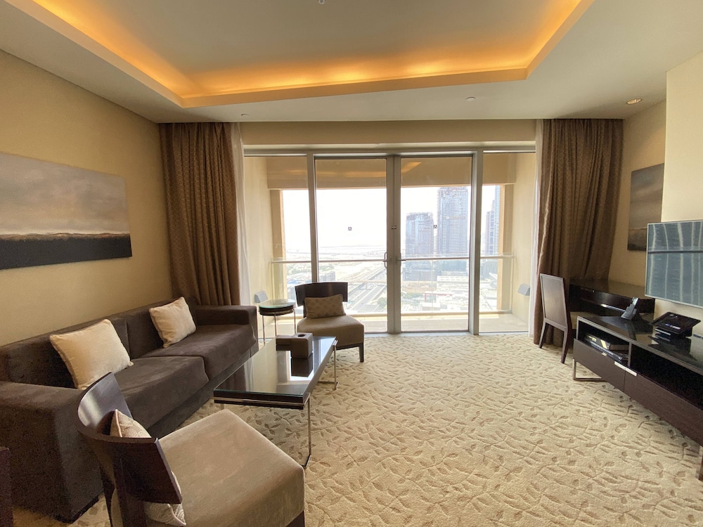 Lux BnB Address Dubai Mall Skyline Views