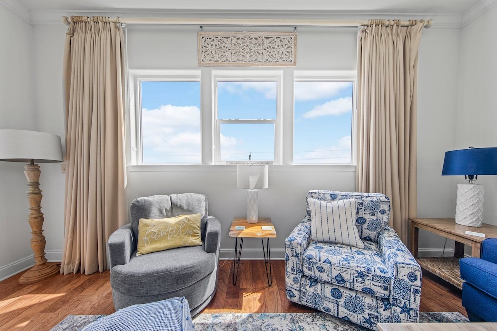 Alerio by Southern Vacation Rentals