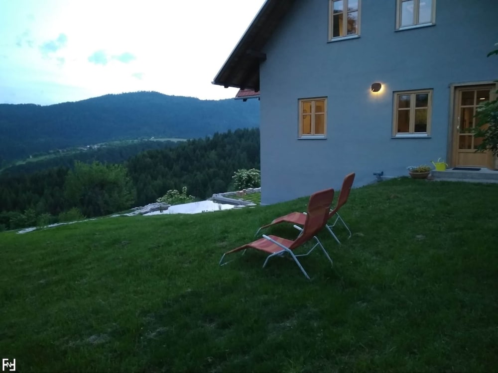 Comfy Holiday Home in Bunjevci With Hot Tub view 3