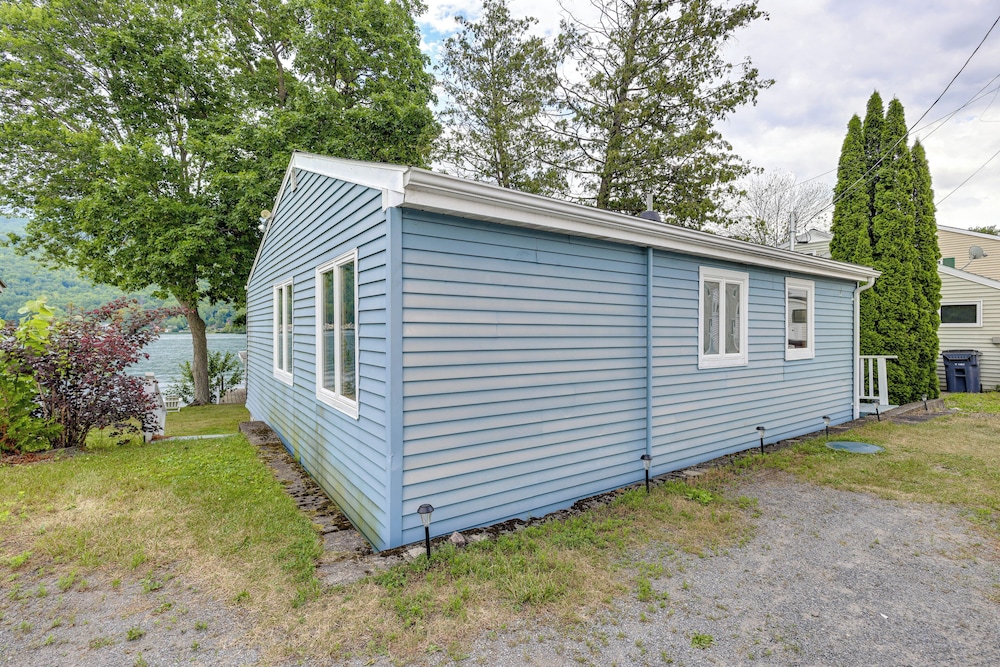 Waterfront Cottage on Lake George w/ 2 Docks!
