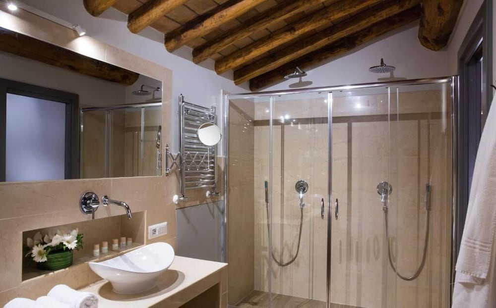 Grand Master Suites