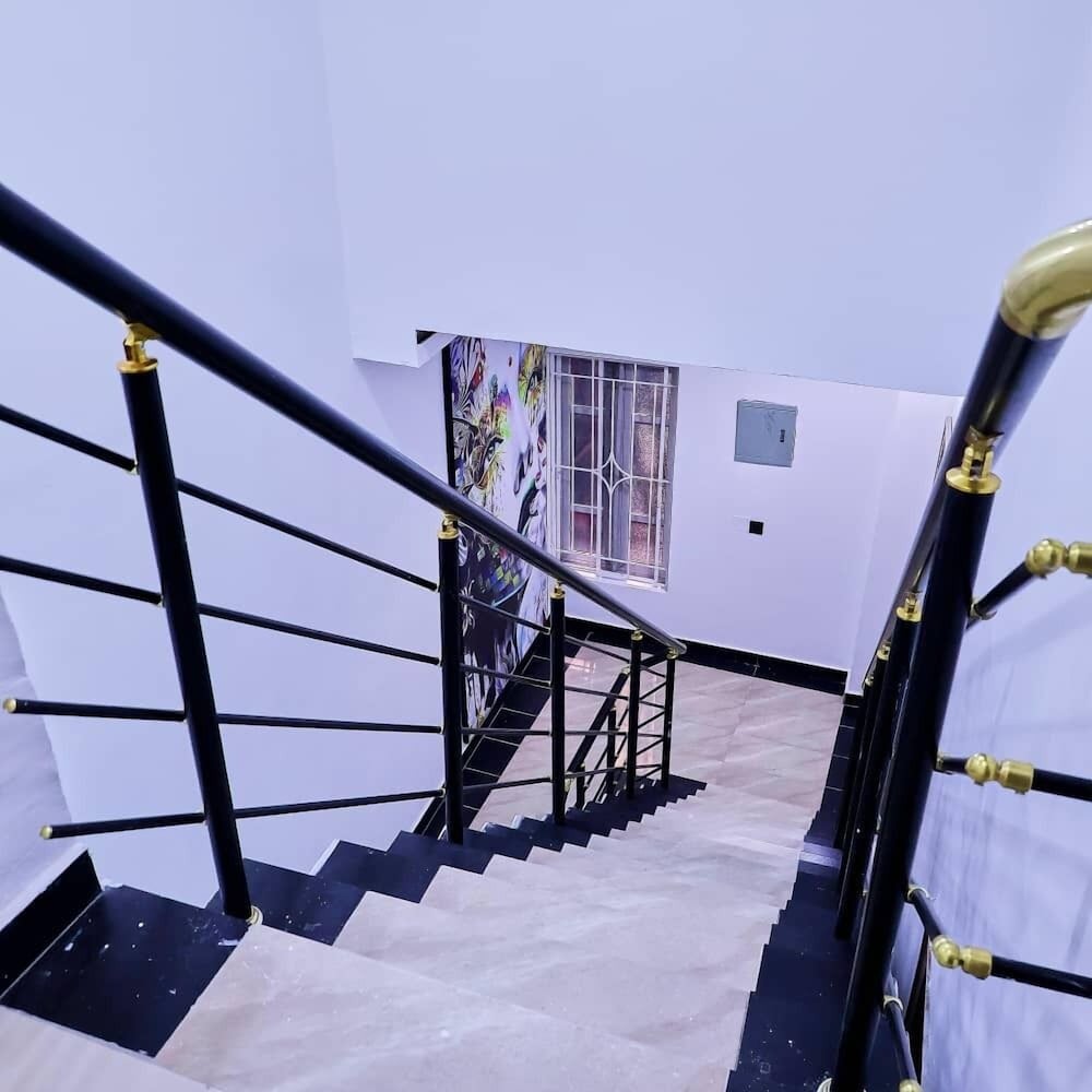 Purple Lavender Court Apartment