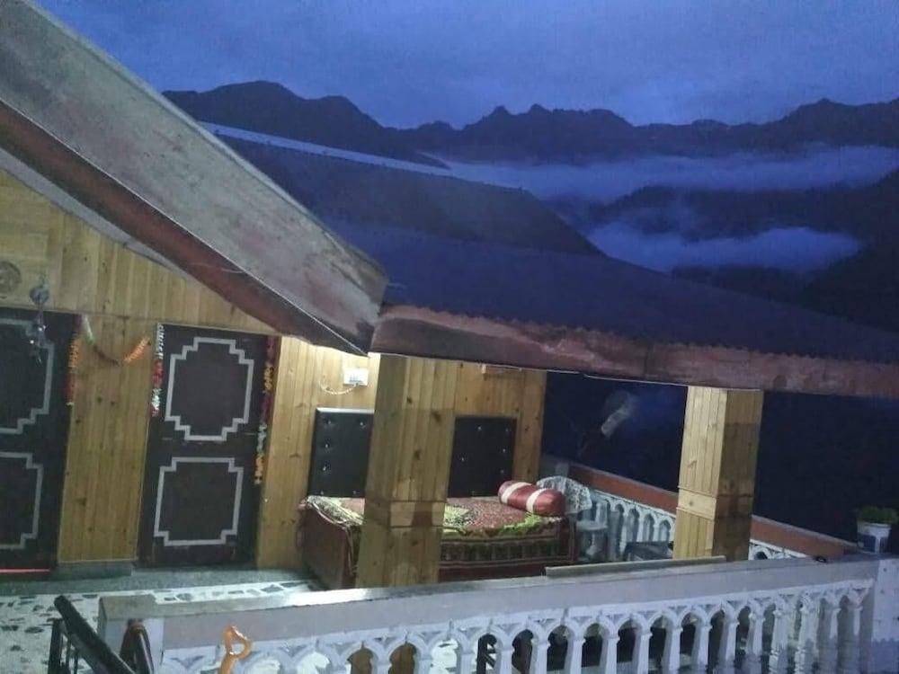 JAPOTRA HOME STAY
