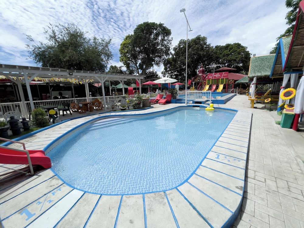 Red Apple Hotel and Resort Batangas