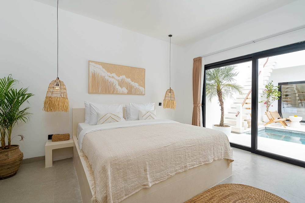 Villa Romance
