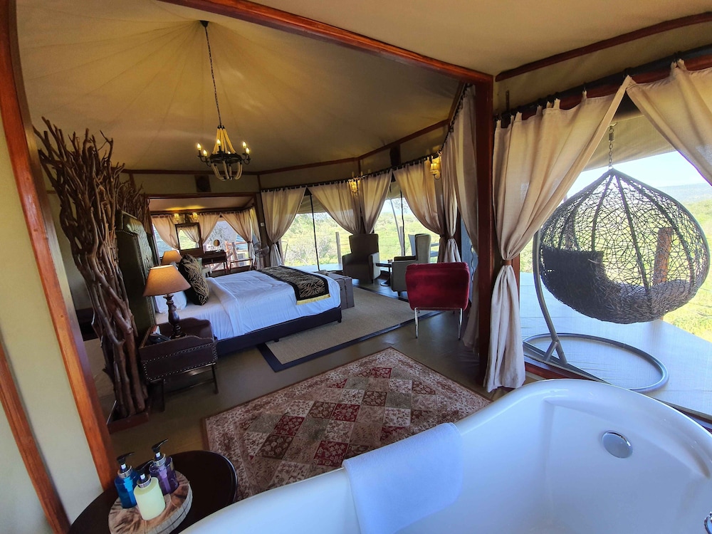 TARANGIRE KURO TREETOP LODGE view 5