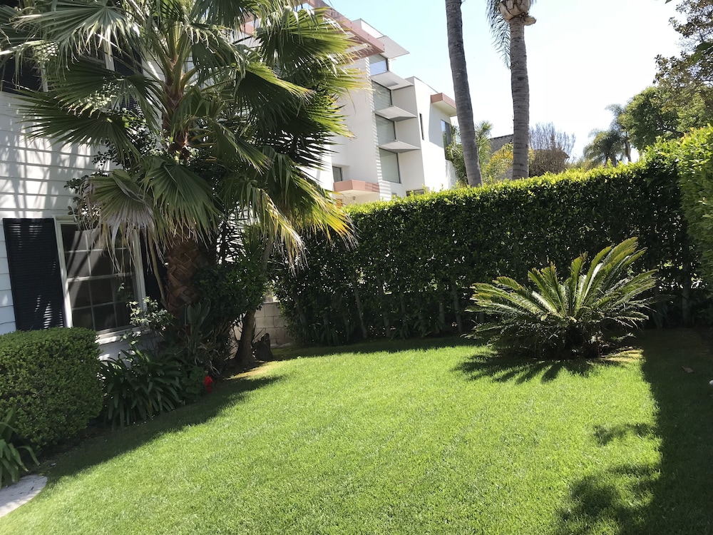The Reeves Mansion near Beverly Hills