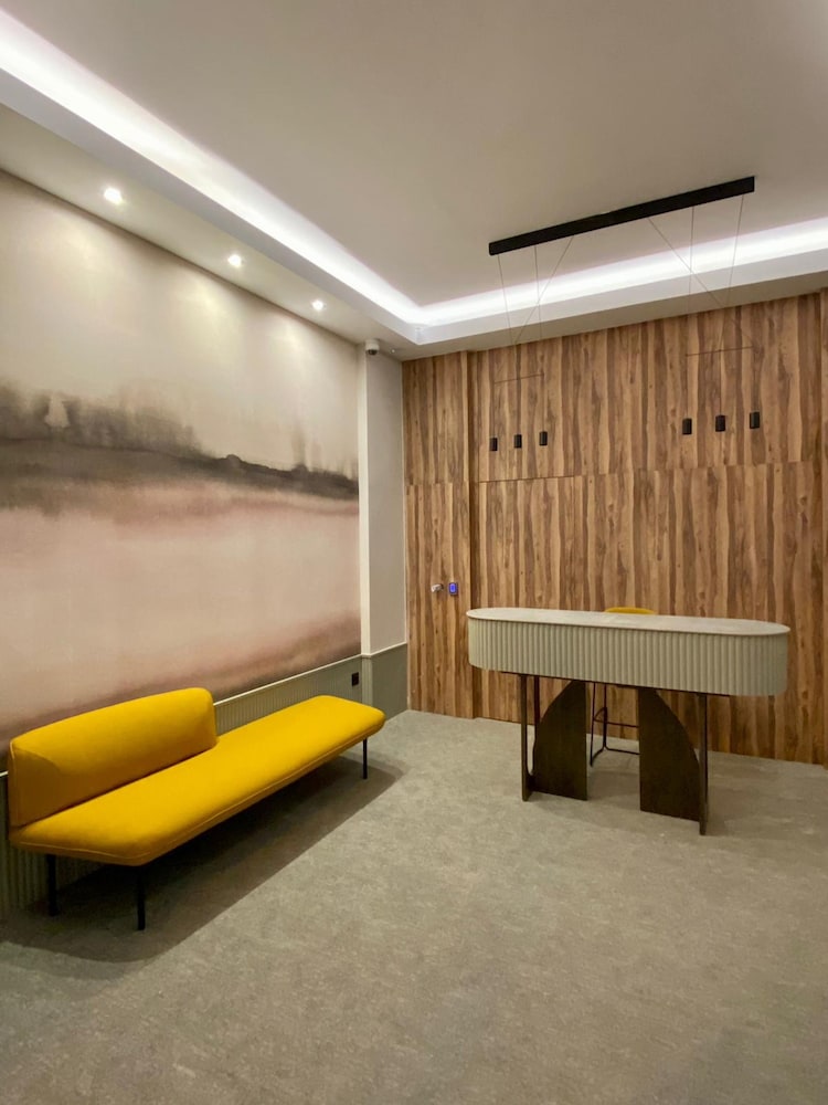 Holidays2Malaga Bubu Apartments