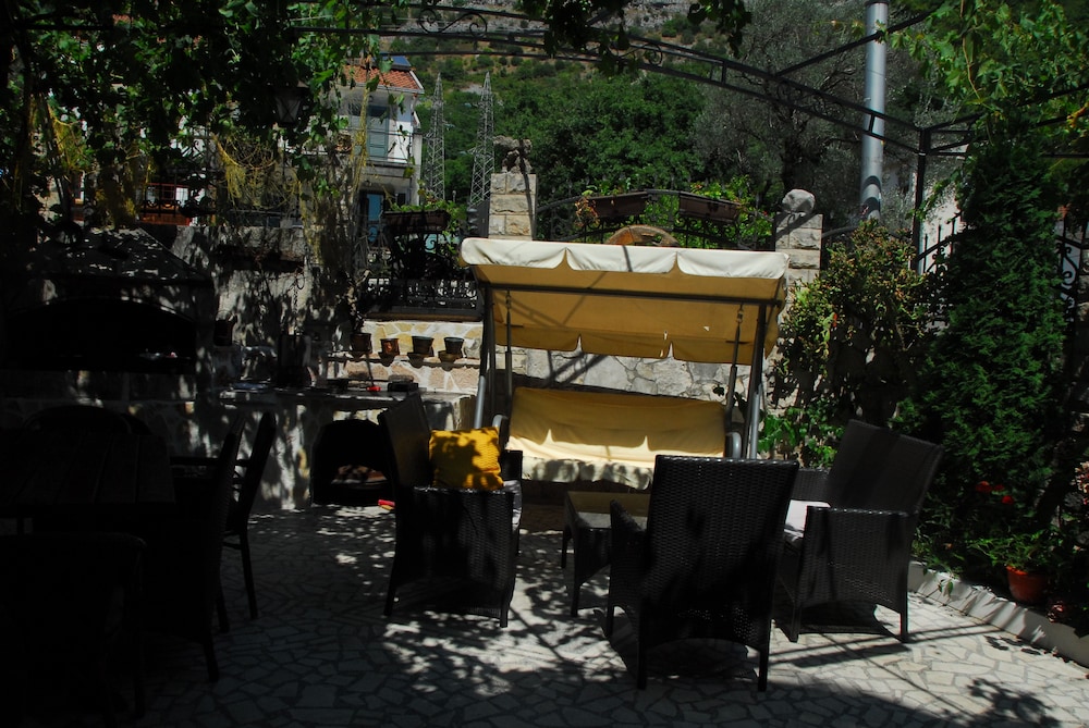 Photo 44