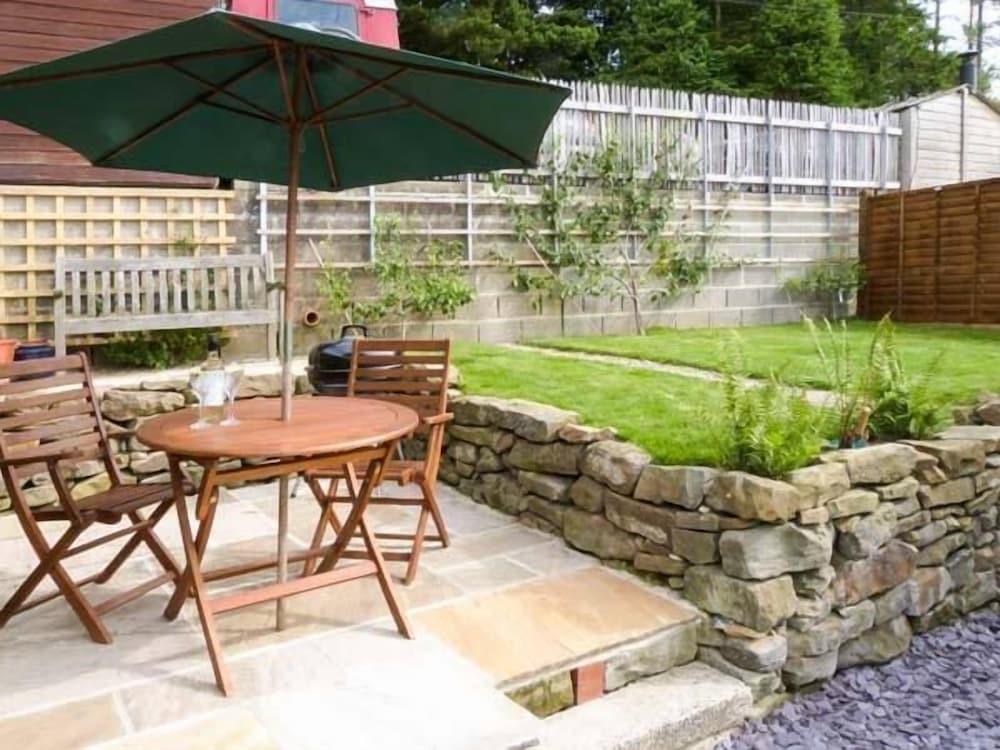 Plum Tree Cottage view 5