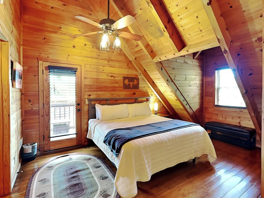 Mulbeary Mountain Cabin