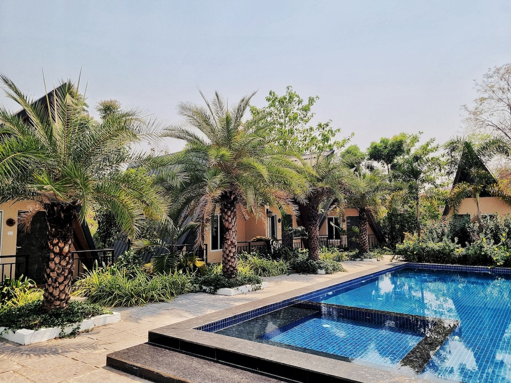 Bird's Nest Resort - Shahapur