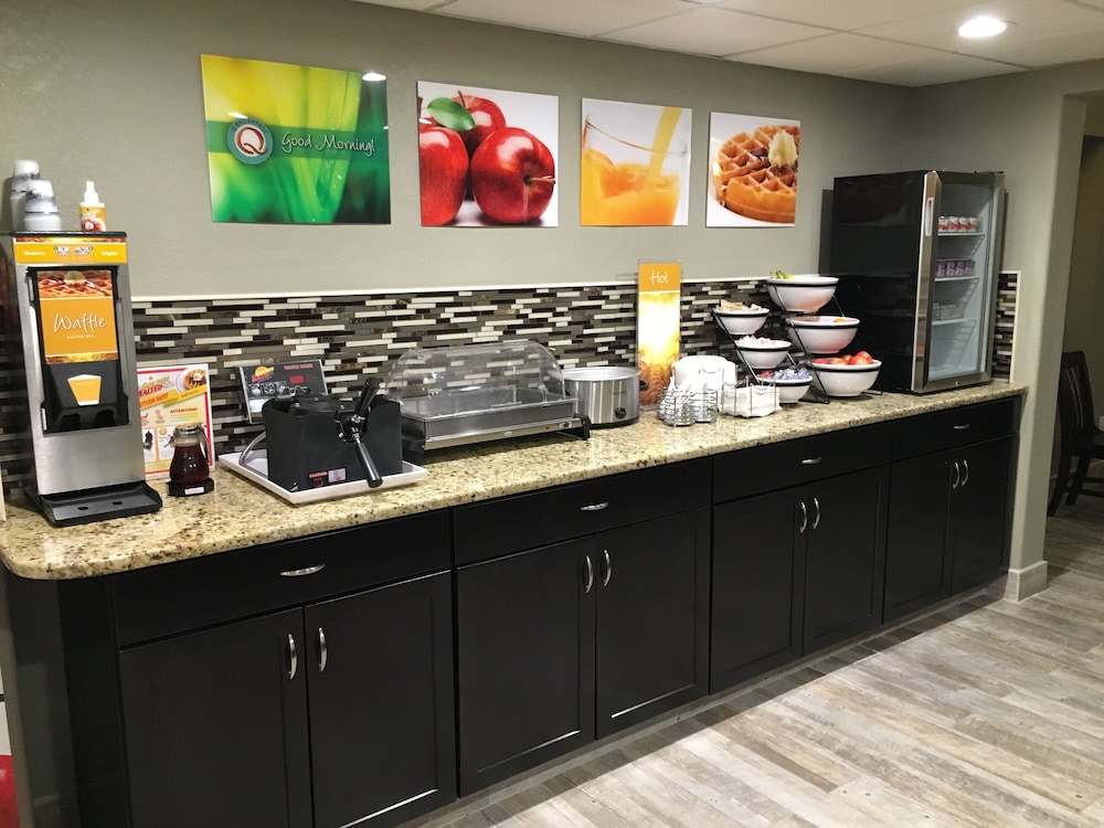 Quality Inn & Suites Winfield