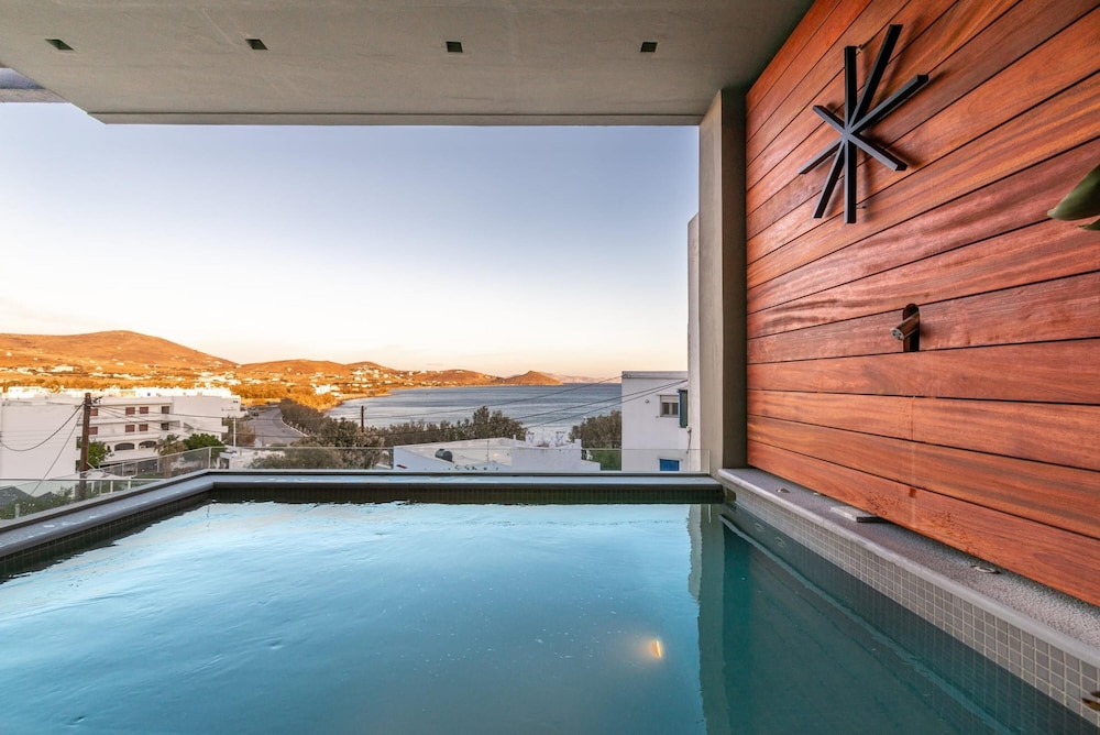 Coocono Tinos Private Villas