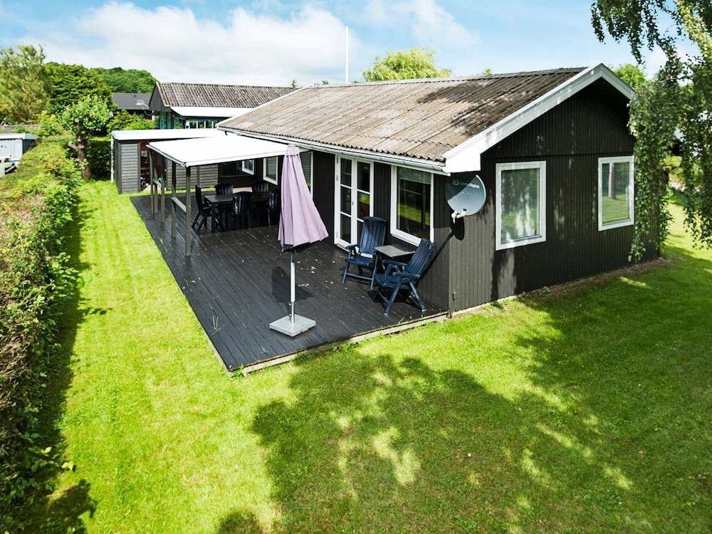 6 Person Holiday Home in Juelsminde-by Traum