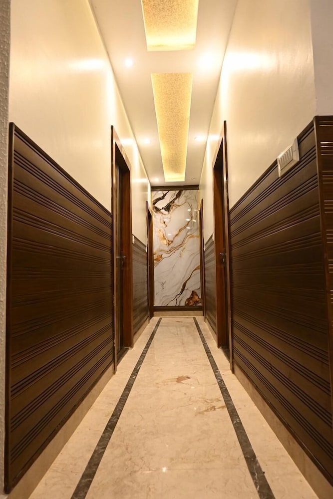 Hotel Aditya Residency