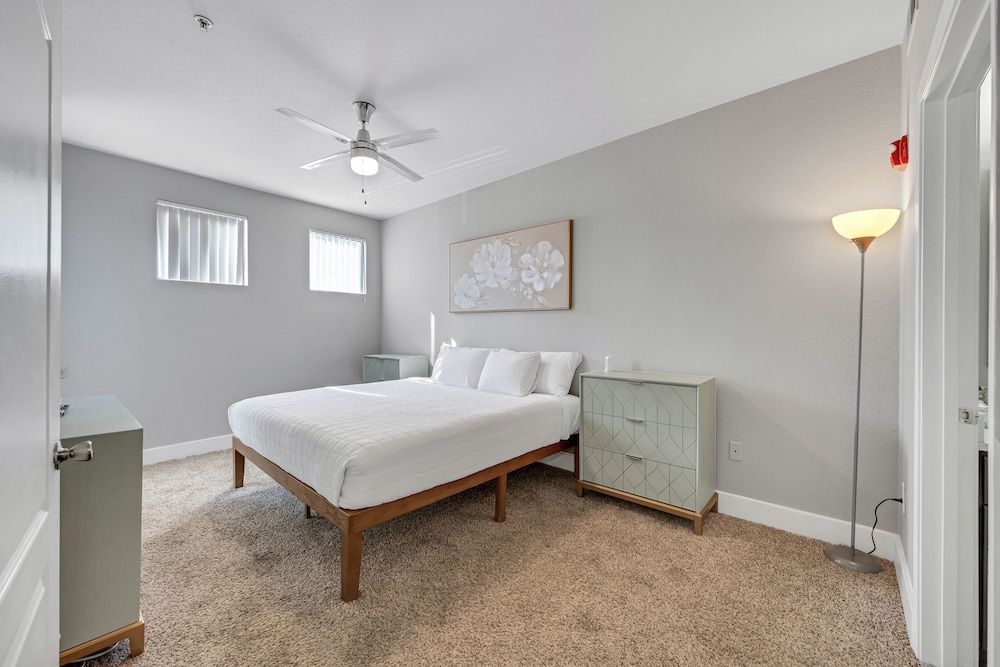 Central Relaxing 1br Phoenix Retreat Near Airport 1 Bedroom Apts