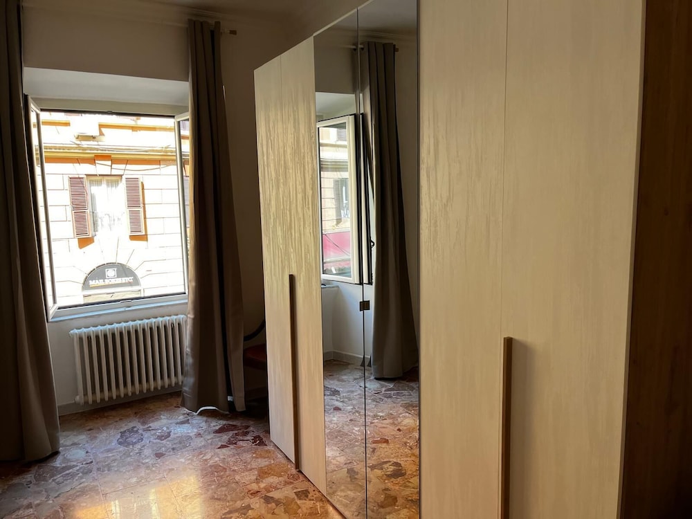 STENDARDI S HOUSE
