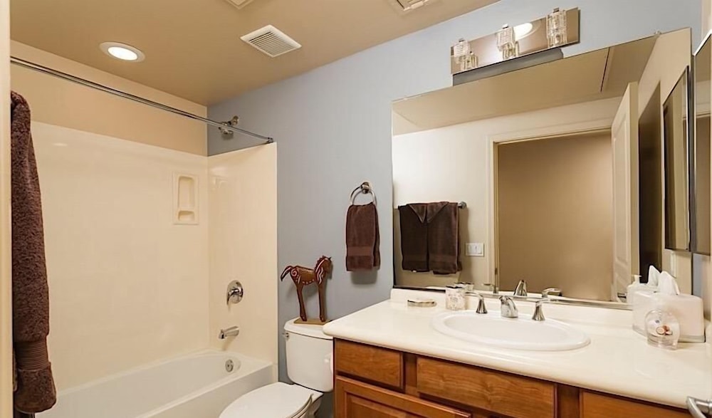 The Keep at La Verne By Signature Vacation Rentals