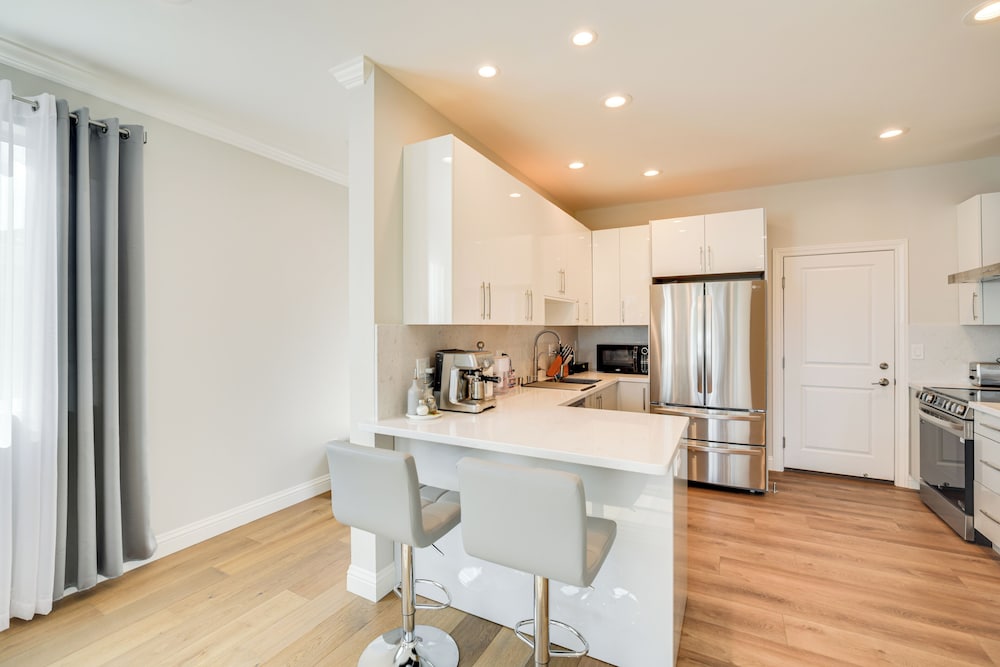 Deck & Yard: Guest House in San Jose!