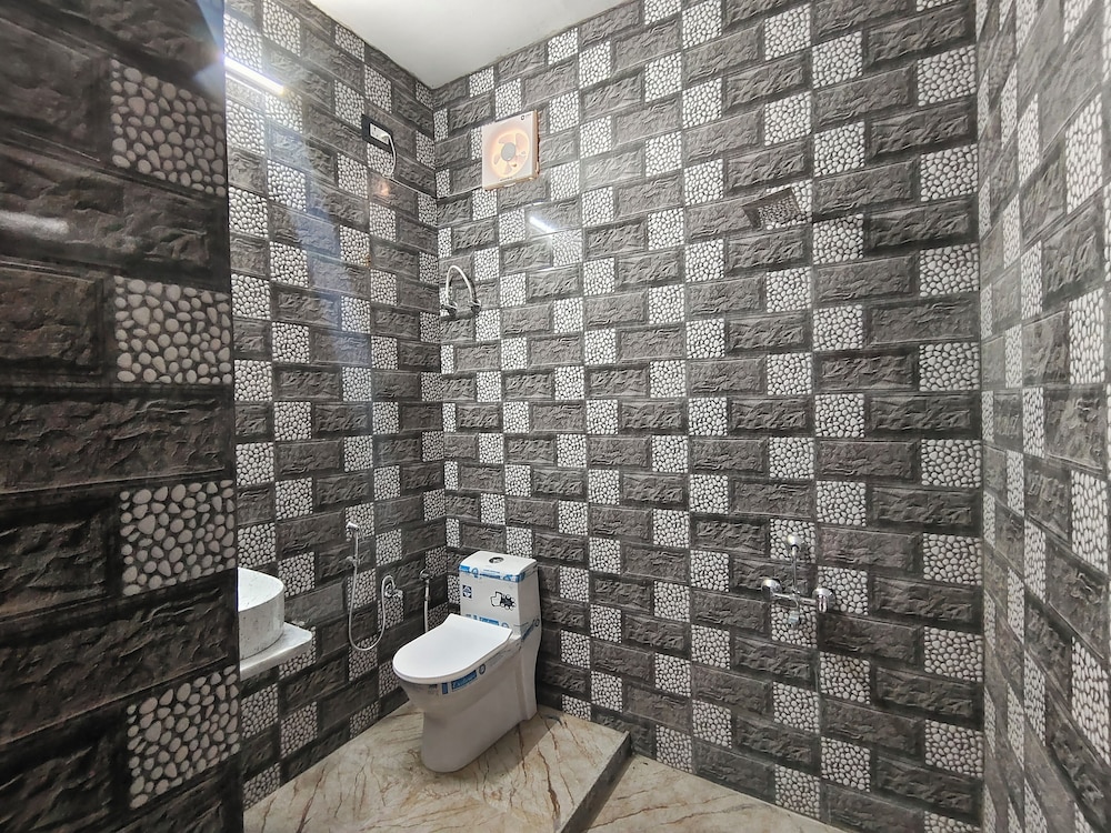 Photo 37