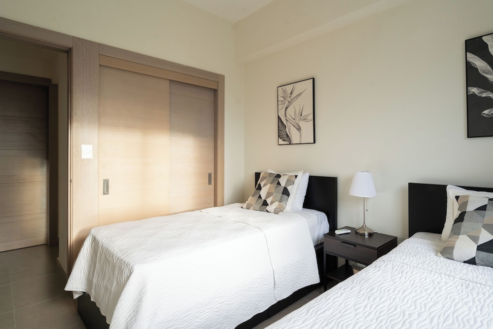 Escape to Santo Domingo 2-bedroom Oasis in the Heart of the City