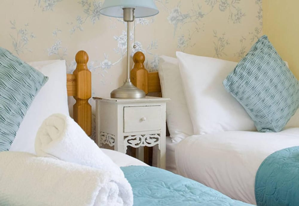 Bos Cres - a Fisherman's Cottage in St Ives Town view 3