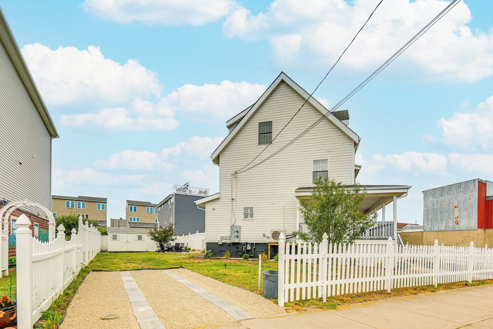 Luxe Atlantic City Stay: Walk to Beach & Boardwalk