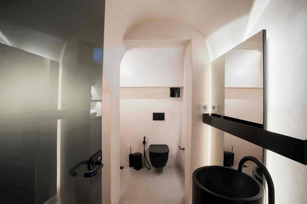 ArmonOia Suites