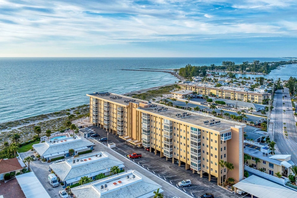 San Marco 5th Floor With Private Beach view 2
