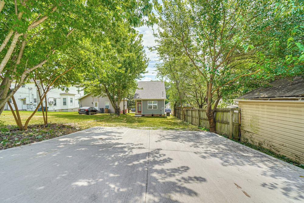 2 Mi to UT: Modern Retreat w/ Covered Porch