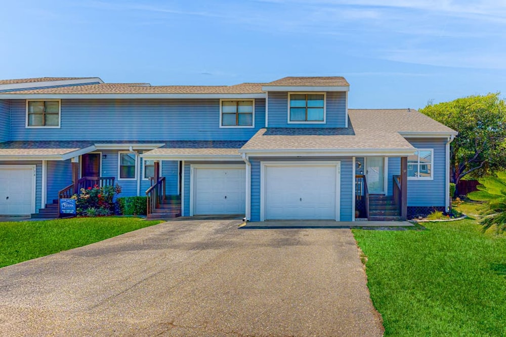 Mariner Lakes Condos