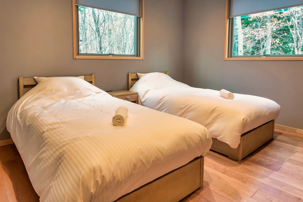 Bluebird Chalets by The Hakuba Collection