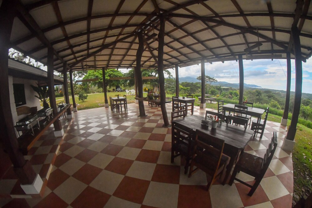 Tarcoles Birding Lodge