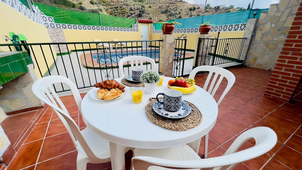 Casa Godoy con Piscina by At Home Costa del Sol