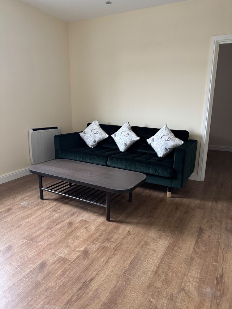 Close Central London 2 bed Flat Sleeps 4