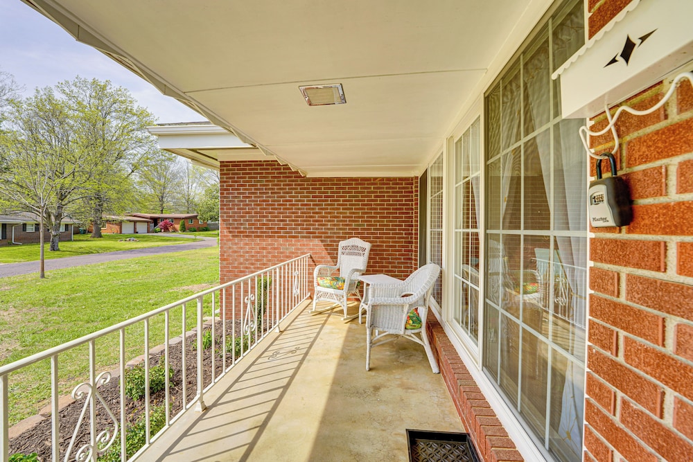 Mid-century 1950s Retreat w/ Carport in Monett!