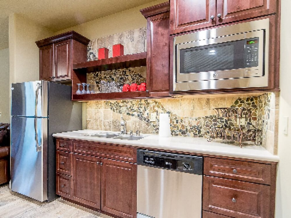 Inn the Woods Suites