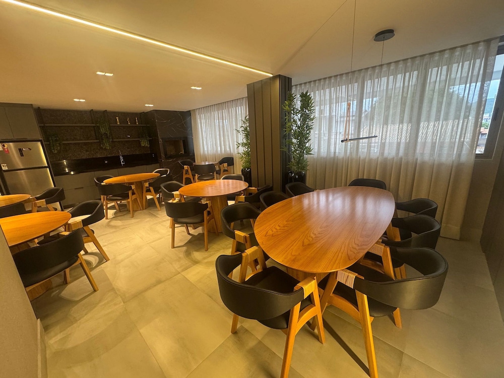 Elegance Residence