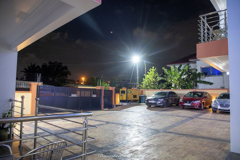 Executive Two Bedroom Furnished Apartment