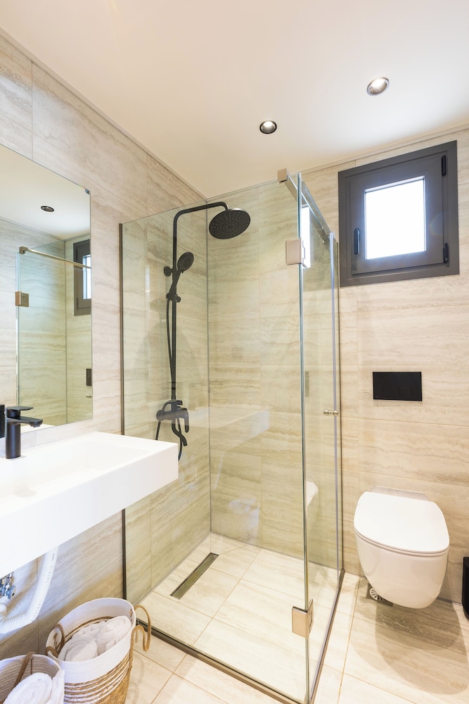 Moirai Pavilions Luxury Villas