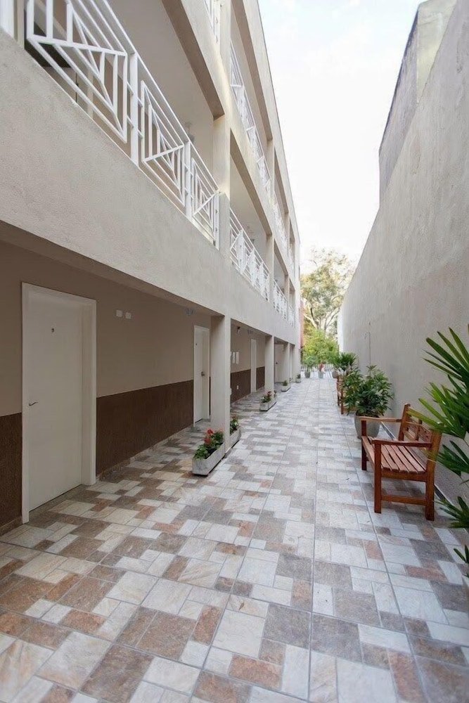 Casa Jardim Studios