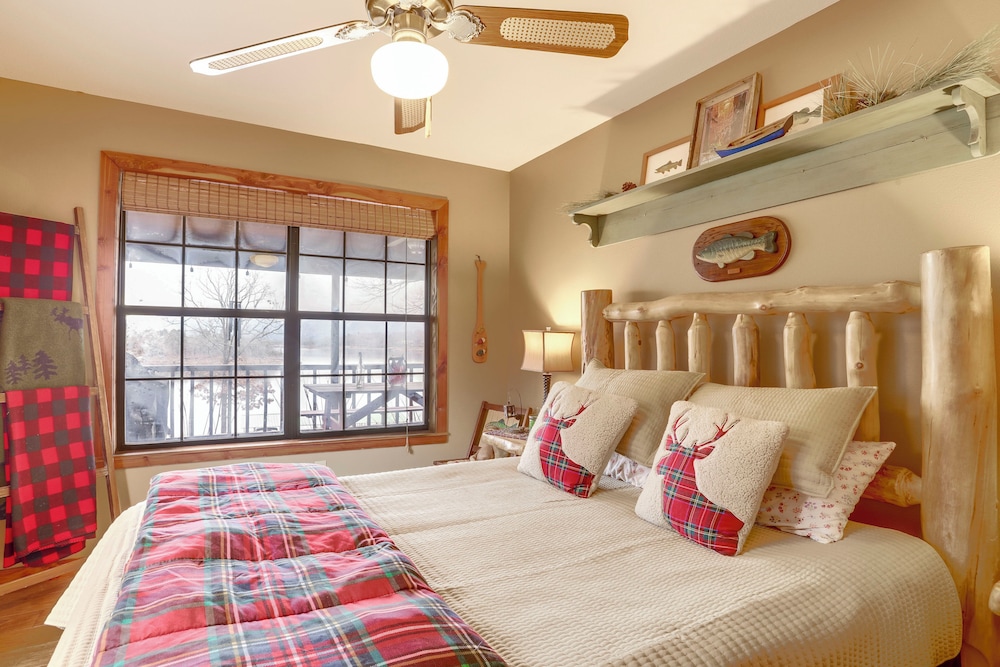 Deck & Fire Pit: Waterfront Cabin in Greers Ferry!