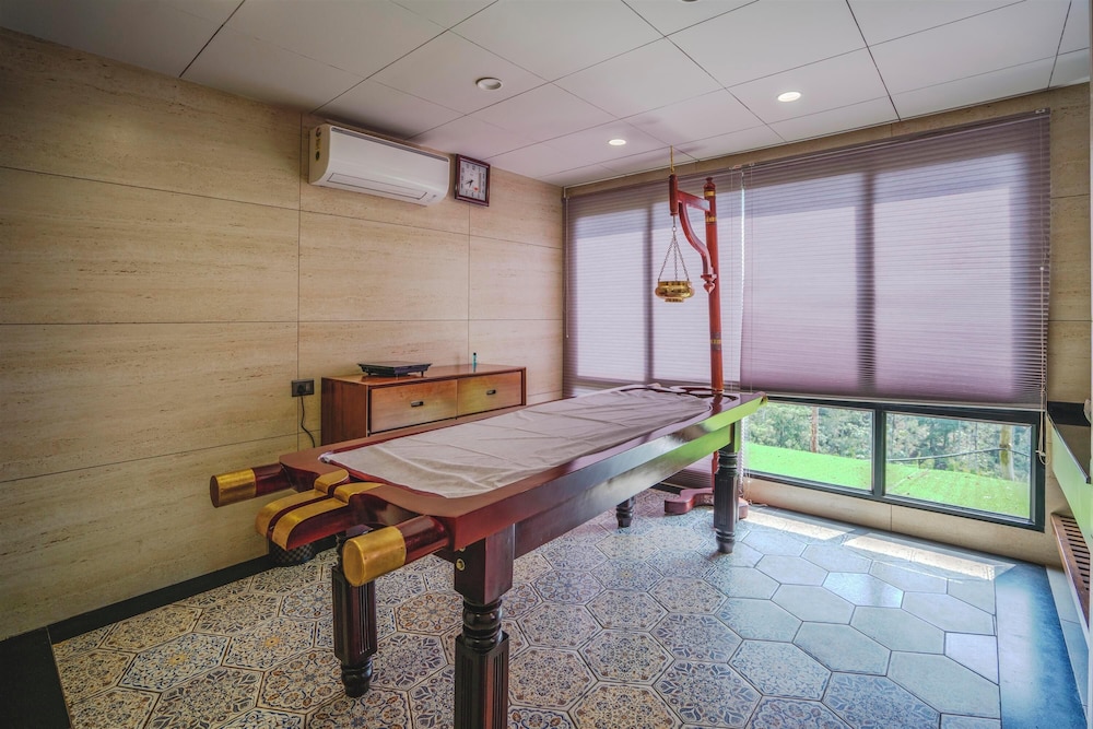 Vyna Hillock Resort and Spa