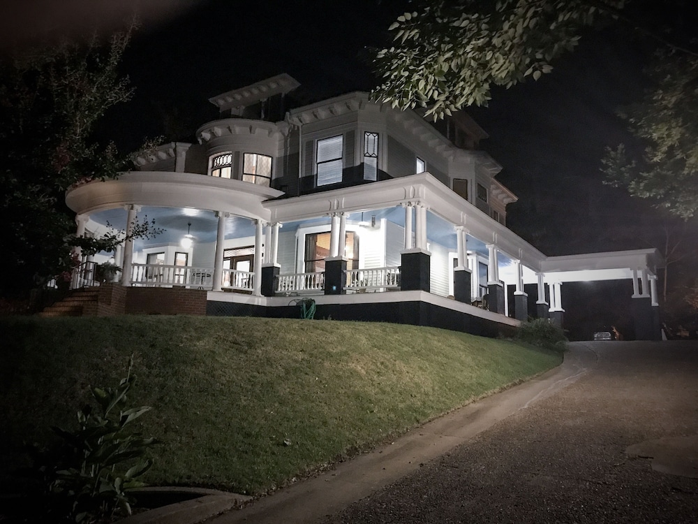 Edwardian Inn
