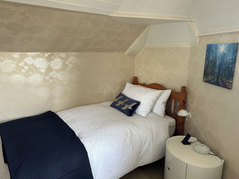 Glen Lyon Lodge Bed & Breakfast