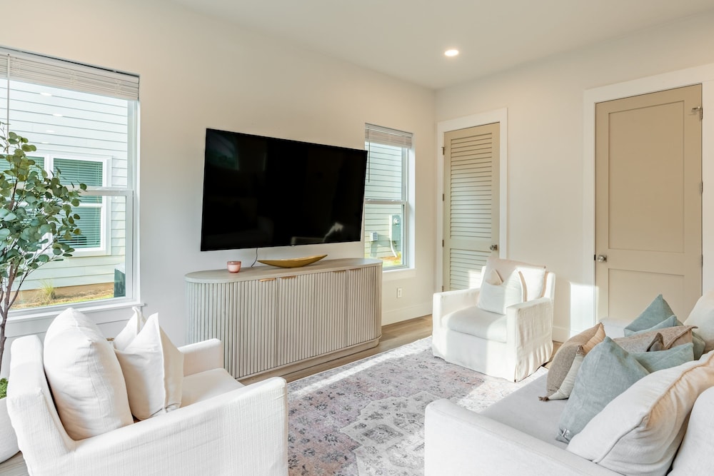 Alora by Avantstay Modern Escape in Sandestin