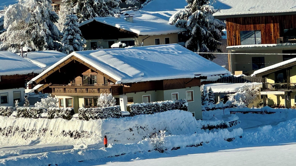 Apartments Living Saalbach